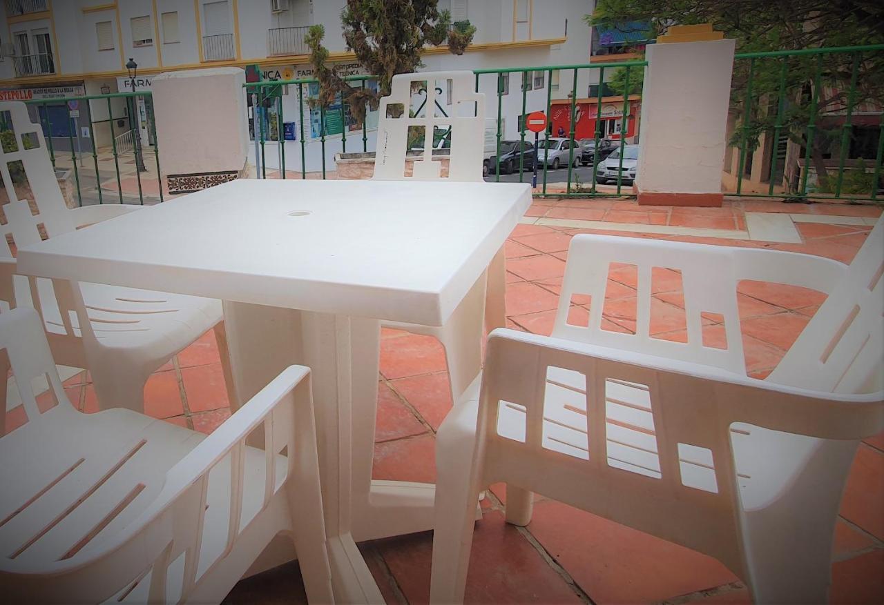 Apartamentos La Libertad Estepona Dış mekan fotoğraf